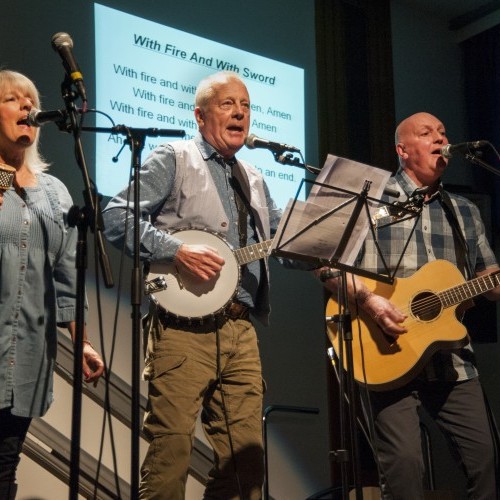 THE IAN WALKER BAND at the Annual Matt McGinn Concert 2017 (Cat Egerton Photography)